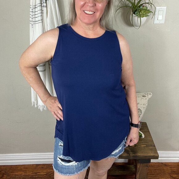 Sleeveless Top - Picture 1 of 1